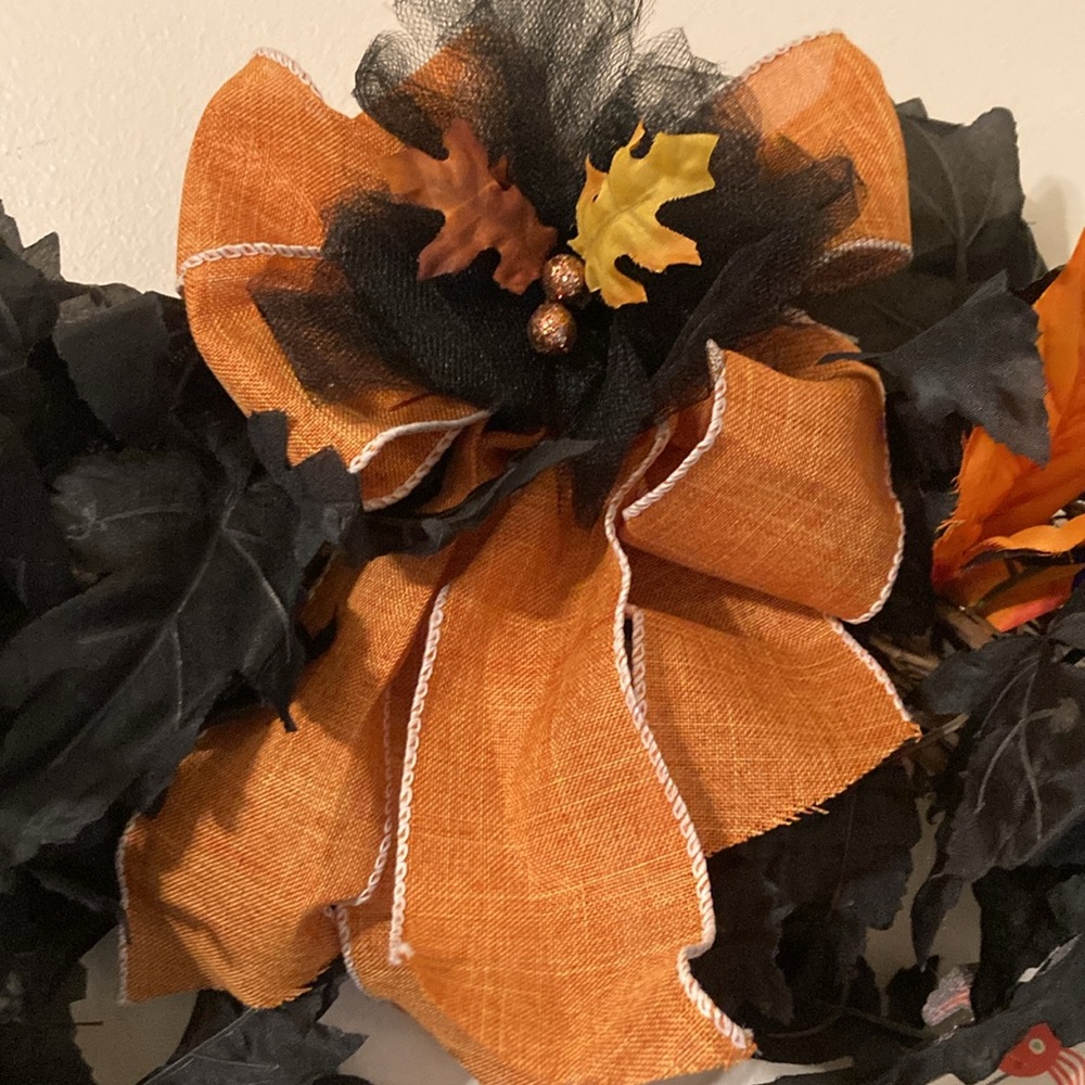 Fun Halloween Wreath - Picture 2 of 6